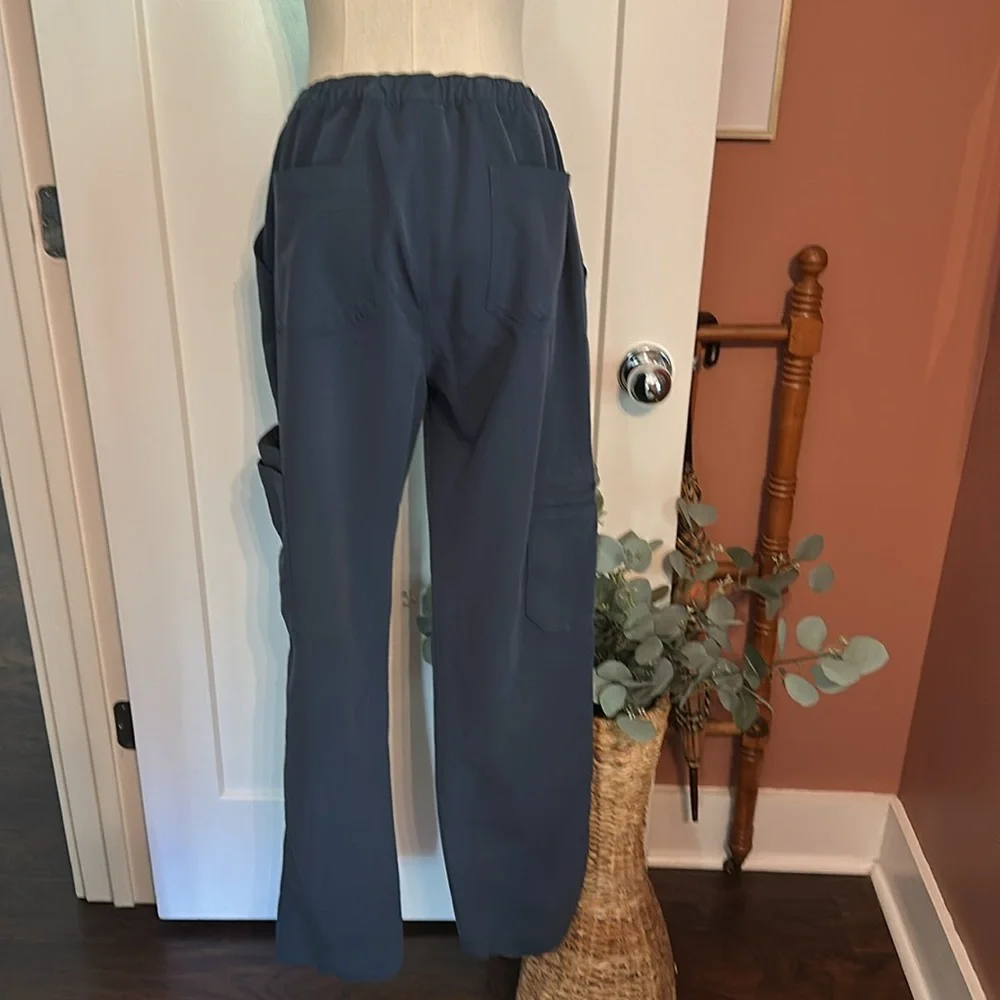 FIGS Cairo cargo Men's Navy blue zipper button drawcord pockets M joggers Pants